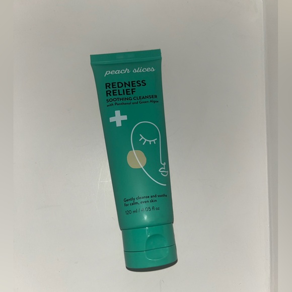 Redness Relief Soothing Cleanser - Green - Picture 1 of 3